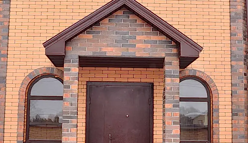 Коттедж в г. Алматы (по ул. 2-я Амурская), 247 кв.м.