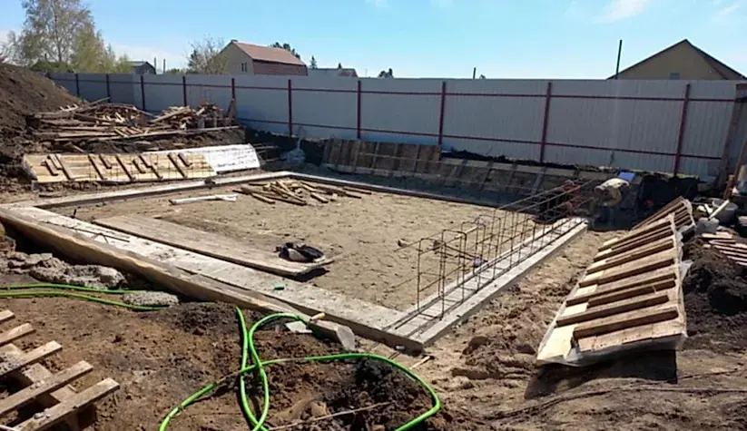 Гараж в д. Приветное