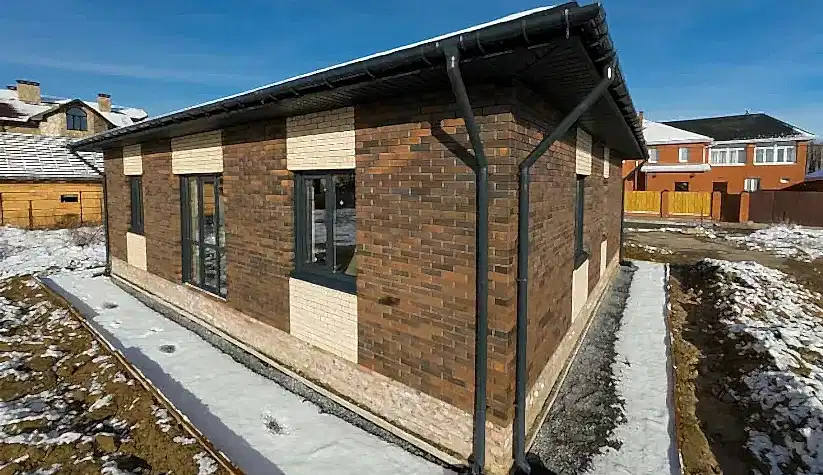 Коттедж в п. им. Комиссарова 100кв.