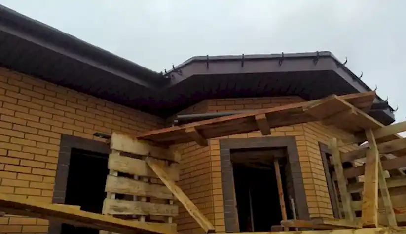 Беседка в п. им. Комиссарова