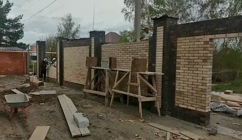 Забор в мкрн. Черёмушки