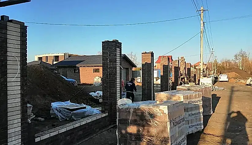 Забор в мкрн. Черёмушки