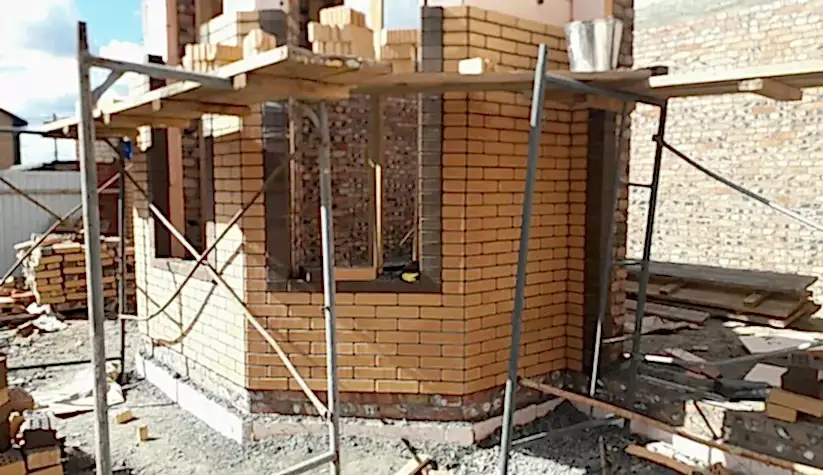 Беседка в п. им. Комиссарова