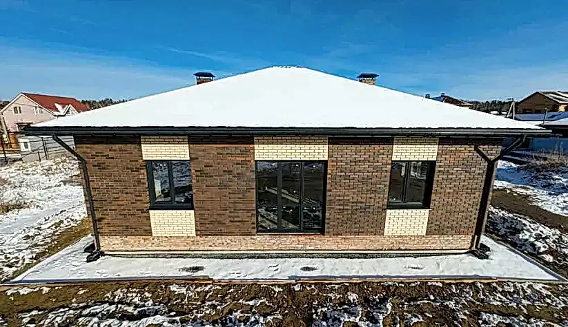 Коттедж в п. им. Комиссарова 100кв.